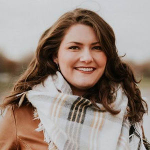 Meet your Posher, Claire